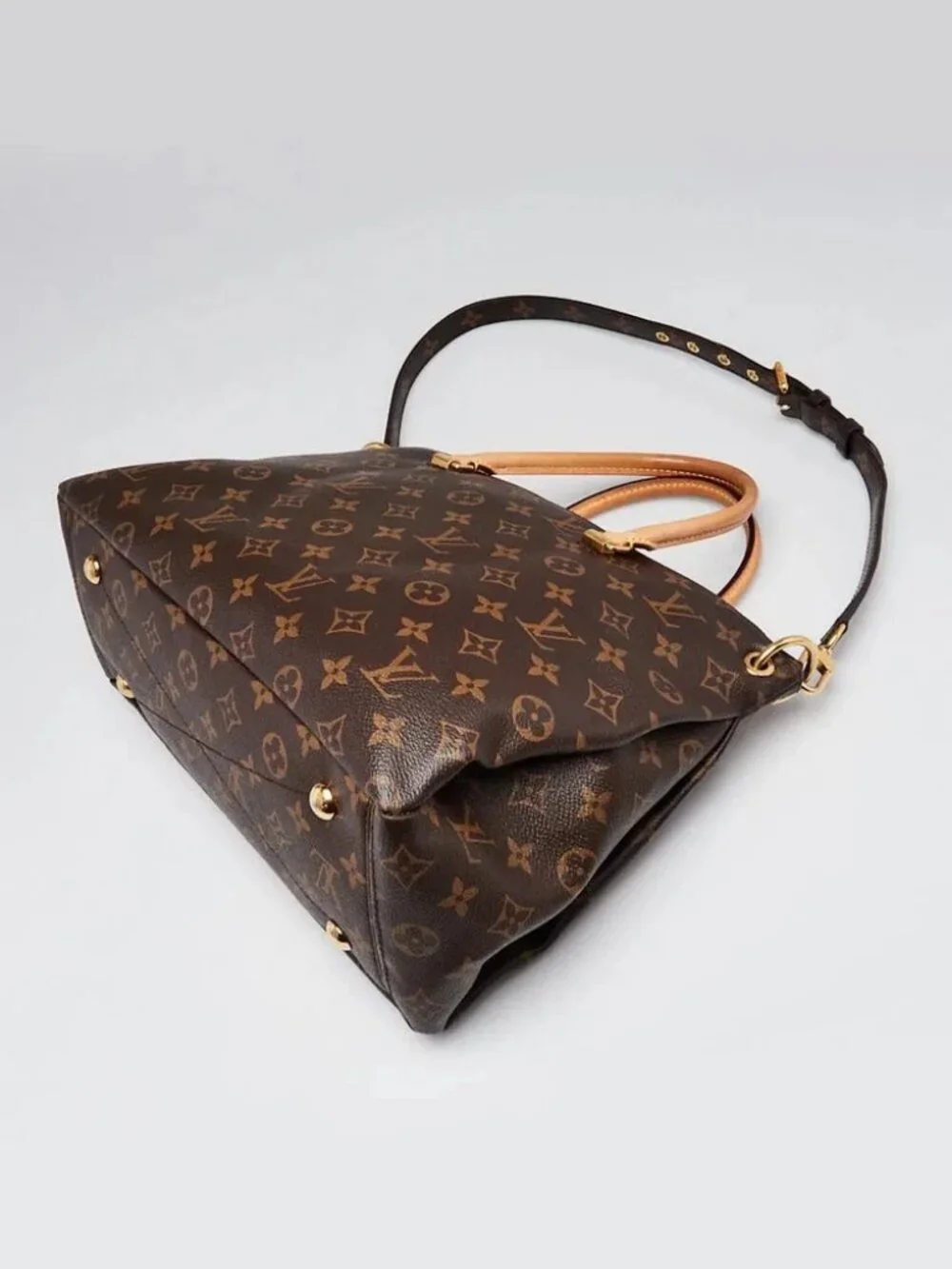 Louis Vuitton Aurore Monogram Canvas Pallas Bag